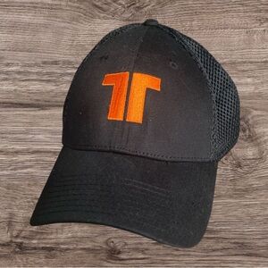 Triton New Era Black Hat M/L